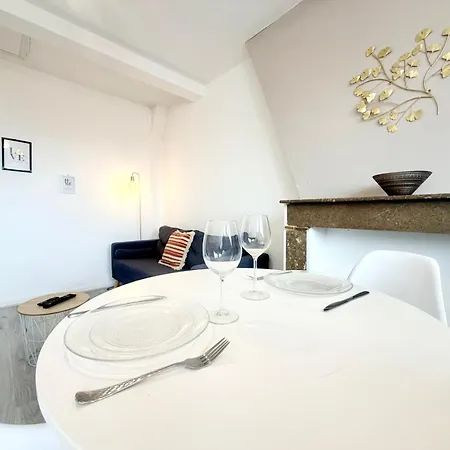 Apartman Les Feuilles D'or *